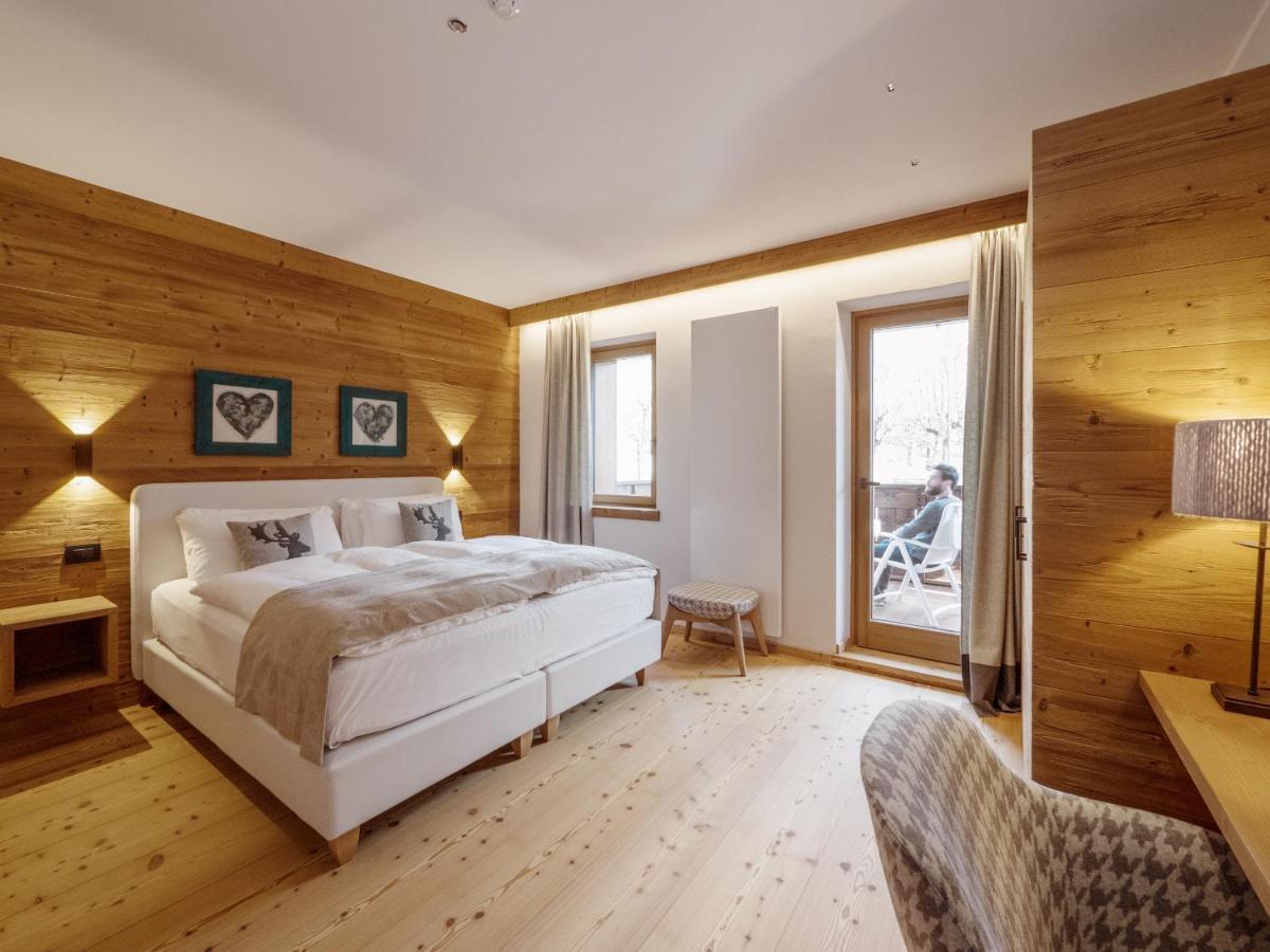 Fiori Dolomites Experience Hotel サン・ヴィート・ディ・カドーレ エクステリア 写真