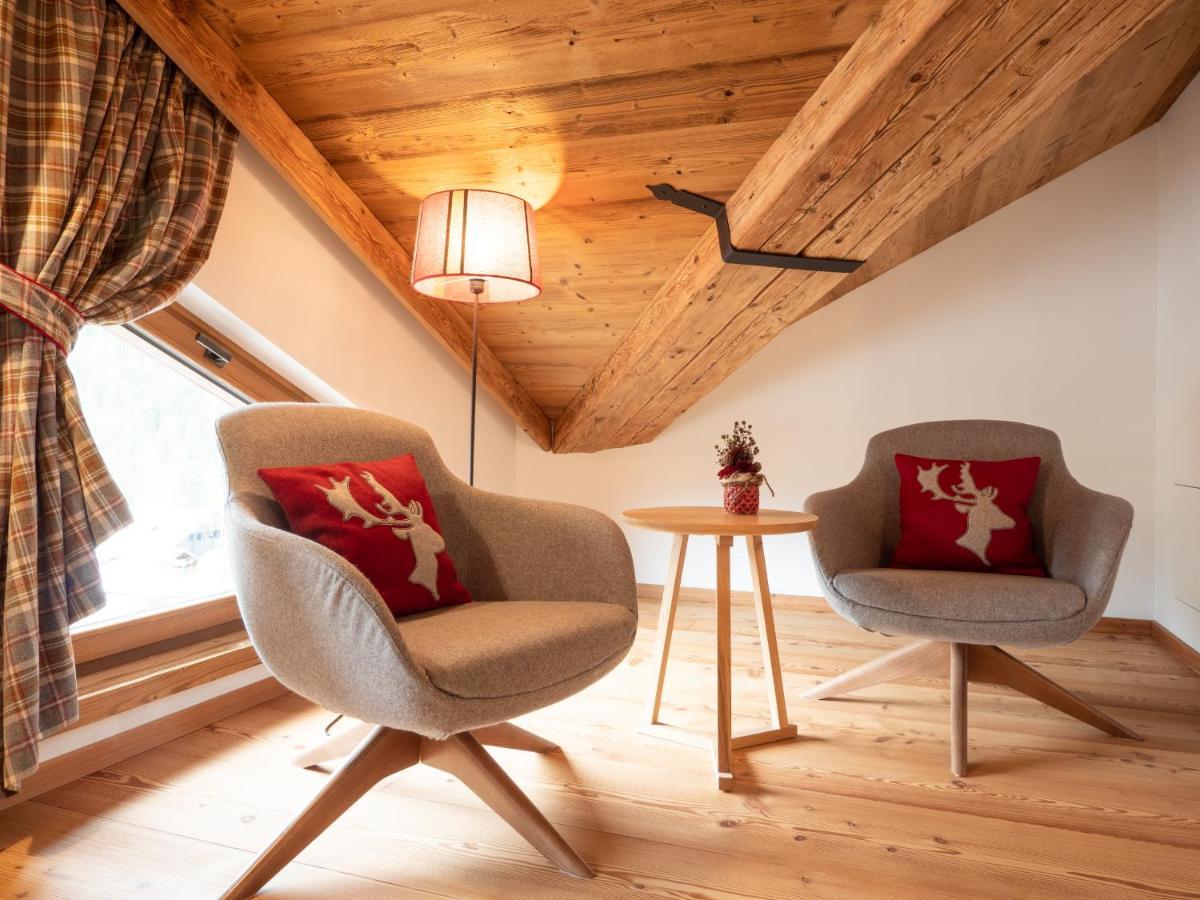 Fiori Dolomites Experience Hotel サン・ヴィート・ディ・カドーレ エクステリア 写真