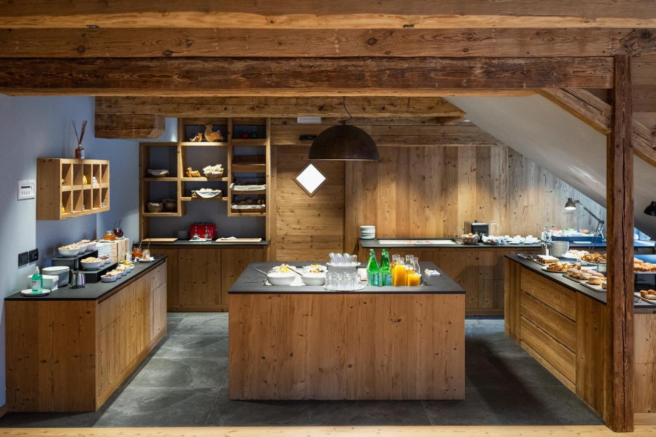 Fiori Dolomites Experience Hotel サン・ヴィート・ディ・カドーレ エクステリア 写真
