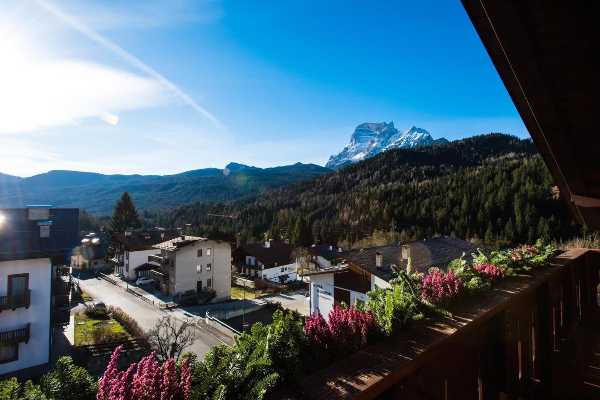 Fiori Dolomites Experience Hotel サン・ヴィート・ディ・カドーレ 部屋 写真