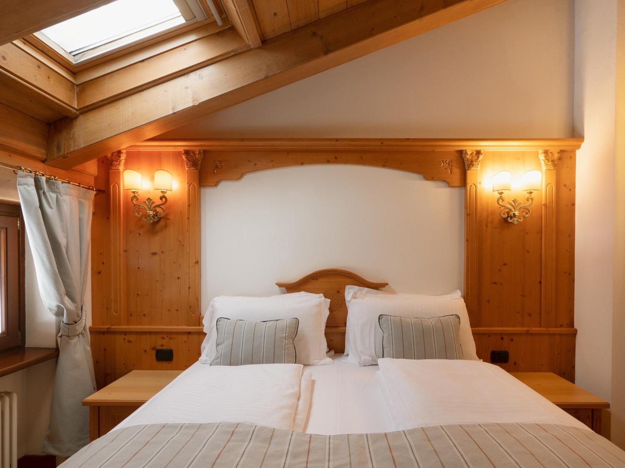 Fiori Dolomites Experience Hotel サン・ヴィート・ディ・カドーレ 部屋 写真