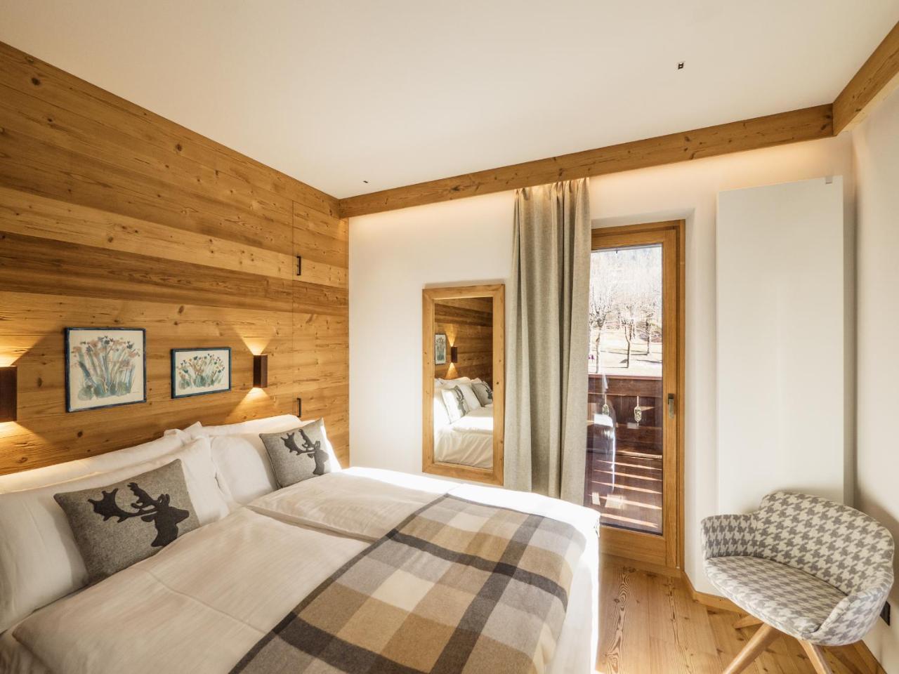 Fiori Dolomites Experience Hotel サン・ヴィート・ディ・カドーレ エクステリア 写真